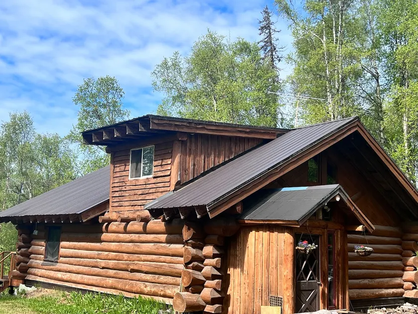 Log cabin close to Big Su River - Image 1