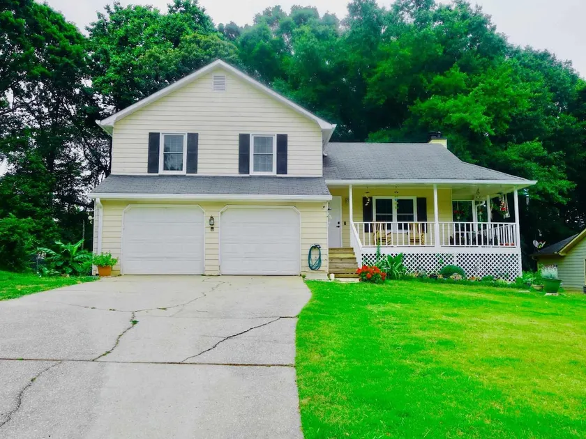 Yavonne's House. - Image 1