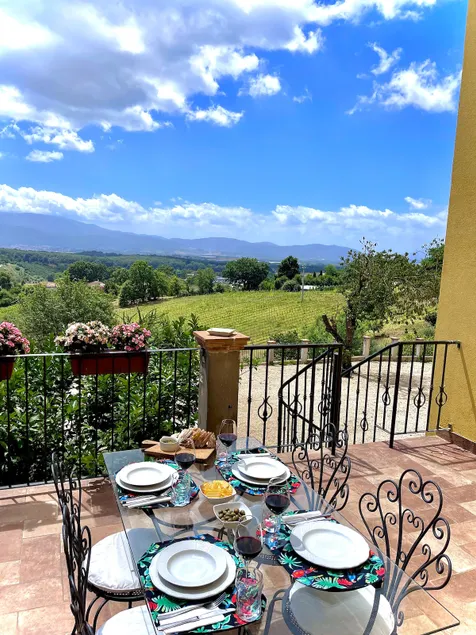 Vineyard Stay Donna Vittori – Agricultural Village - Image 1