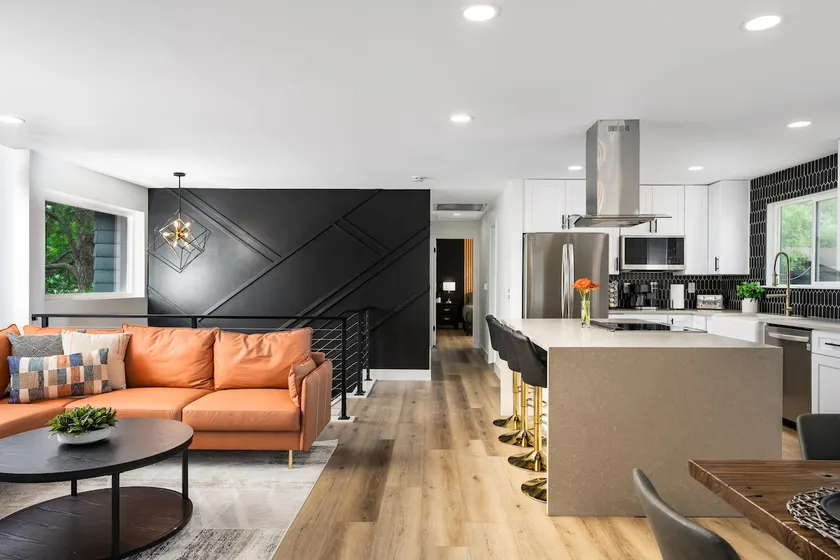 Luxury Retreat - Mountain View Deck and Game Room - Image 1
