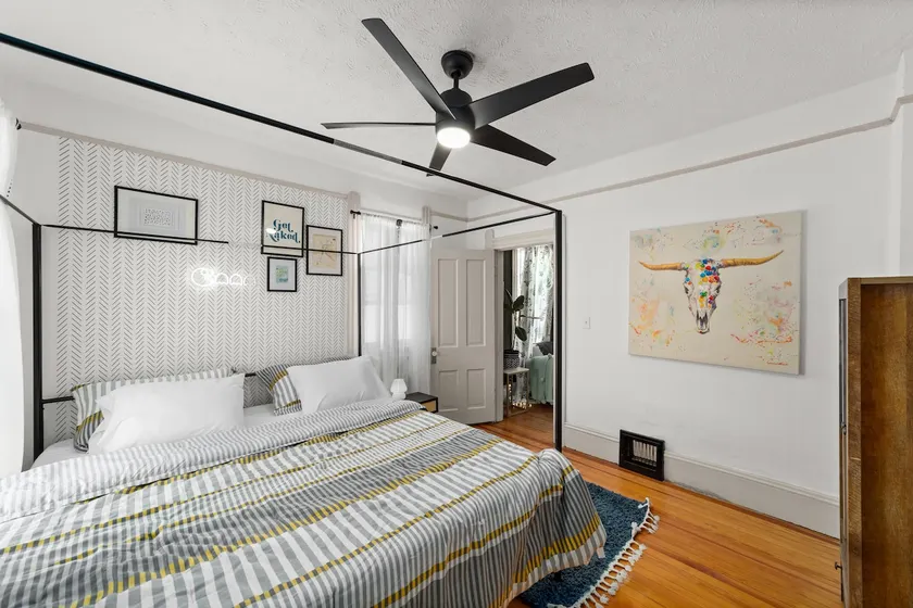 Pet Friendly 2BR in Little Italy - Image 1