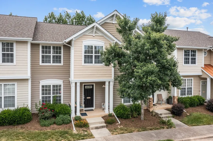 Peaceful, townhome in Hope Valley Farms - Image 1