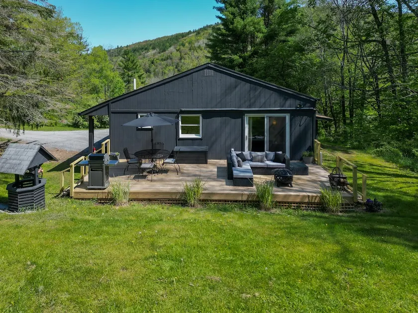 Serenity Cabin Catskills Getaway - Image 1