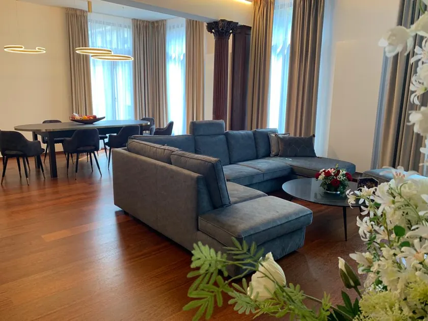 Exquisite Apartment Antwerp Center - Image 1