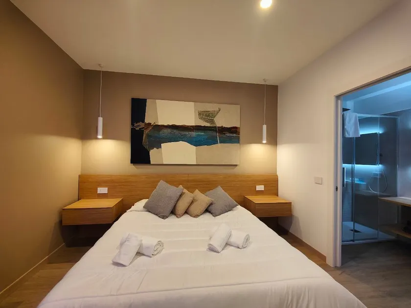 Carducci Art Guesthouse - Image 1