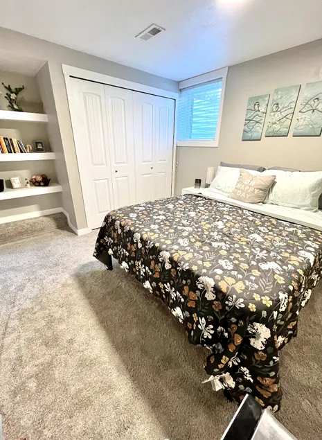 Private Guest Suite - Basement - Image 1