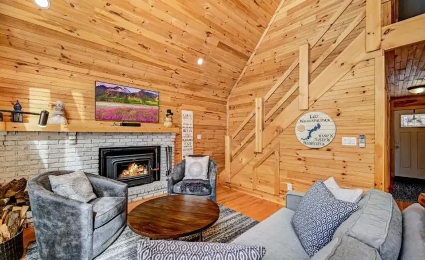 The Pine Lodge is wonderful in the Hideout - Image 1