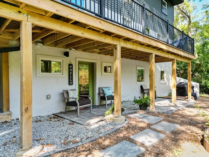 Private Urban Farm Retreat - Image 1