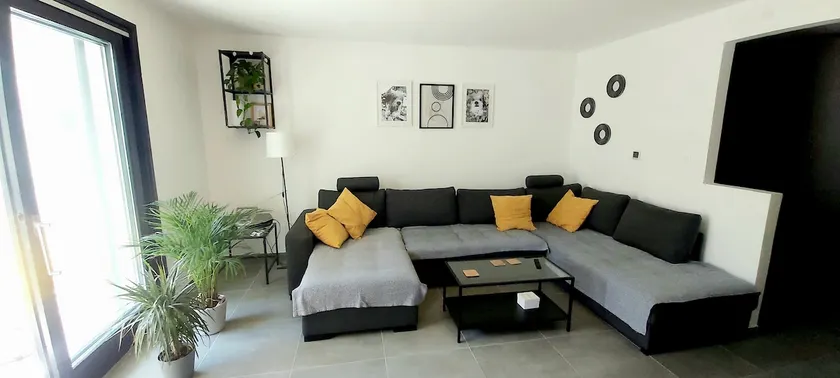 Apartment Marijana With a sea View - Image 1