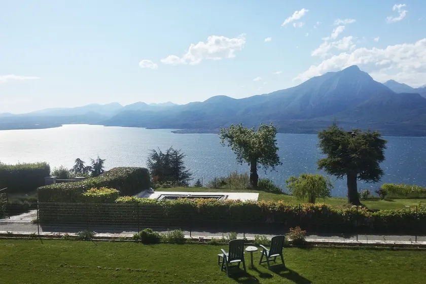 Monoroom With Garden And Lake View - Image 1