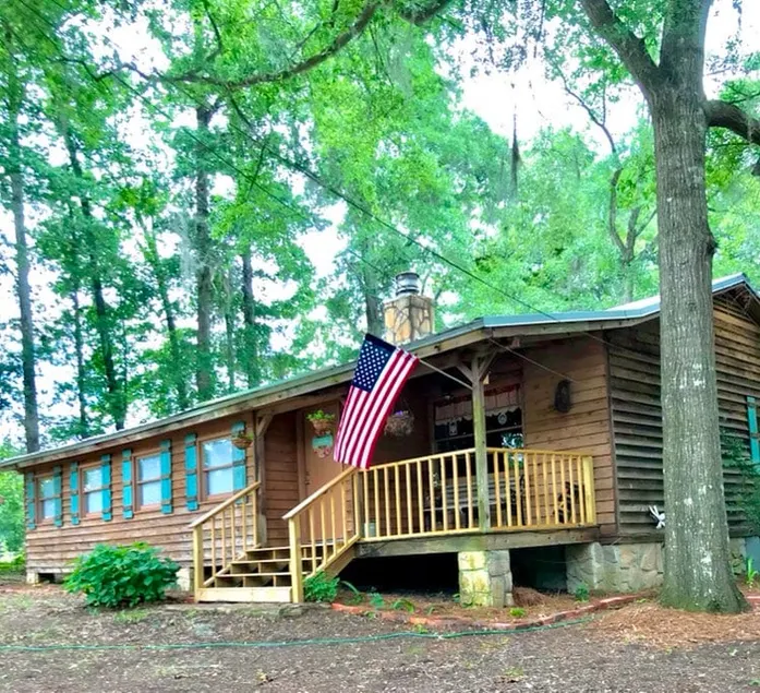 Country Oaks - Image 1