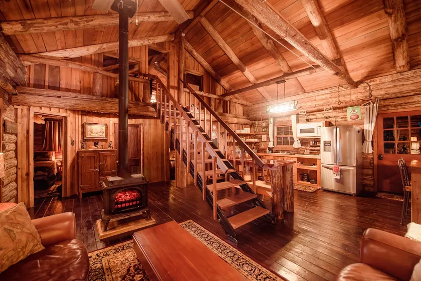 340 Red Rooster Lodge (log cabin)Hot Tub - Image 1