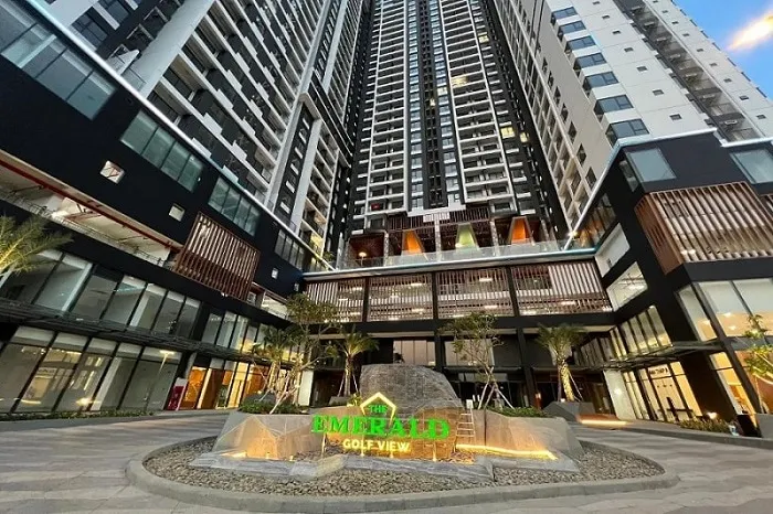 The Emerald Golf View - 2 Bedrooms Apartment - Image 1