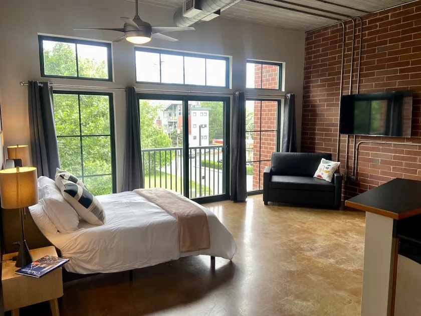 Uptown Charlotte Studio - Image 1