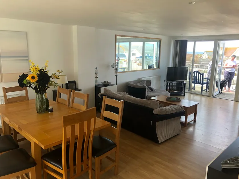 4 Bed in Newquay oc-p00709 - Image 1
