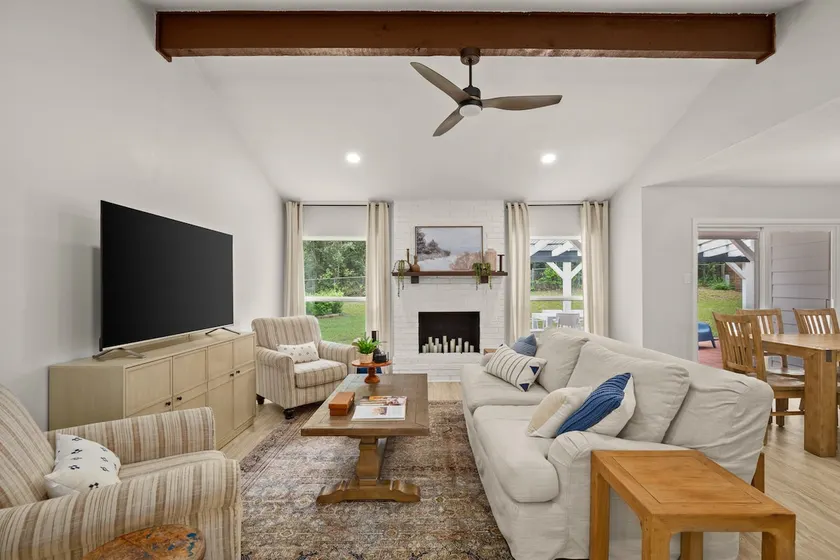 Quiet, Stylish, Near to Downtown: The Green House! - Image 1