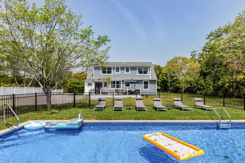 Coastal Retreat|Heated Saltwater Pool|5 MinToBeach - Image 1