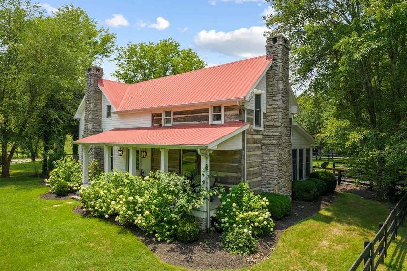 Scenic Country Cabin Stay · Pond + Hot Tub on Deck - Image 1