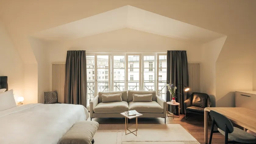 Luxe Penthouse Studio & Kitchen, near Top Museums - Image 1