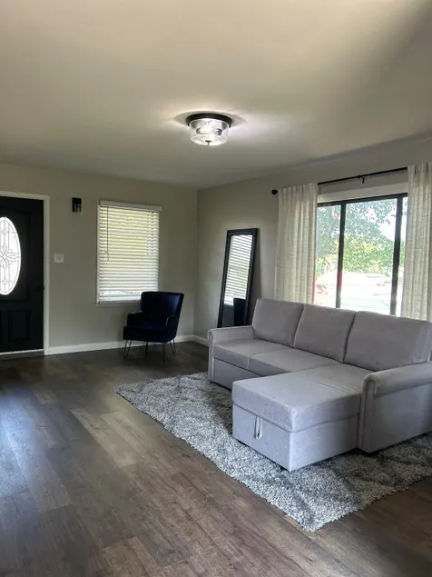 Summit Cottage - Image 1