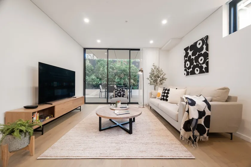 Sun inspired Lux Apt with >160 sqm Garden - Image 1