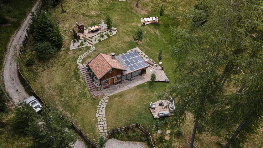 Cain Comfort Chalet - Image 1
