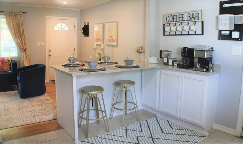 Bailey’s Brookside Bungalow - Image 1