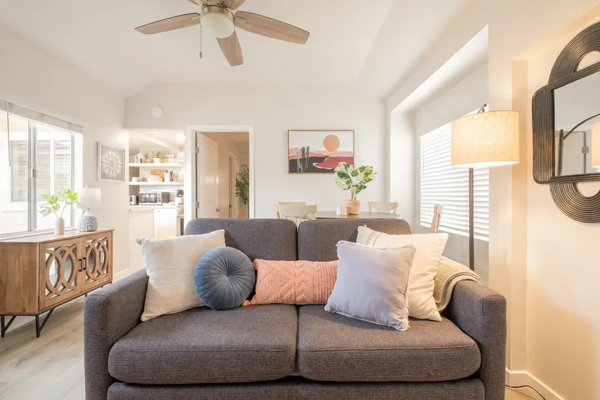 Central Charmer in Unbeatable Old Town Location! - Image 1