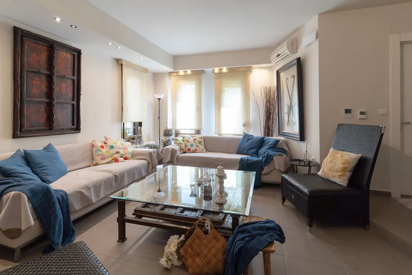 Elpiniki's home - Image 1