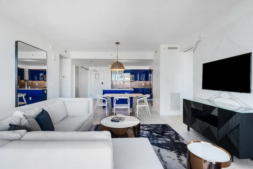 The W Beachfront Condo Retreat - Image 1