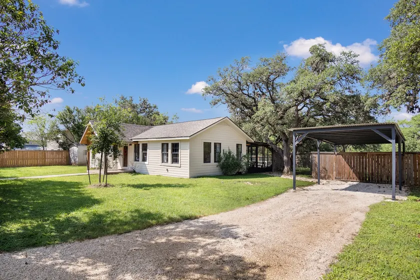 11th Street River House - Image 1