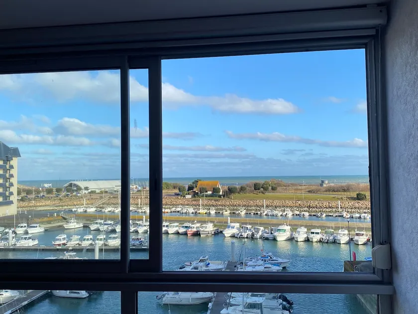 A maritime escape between sky, sea and history - Image 1