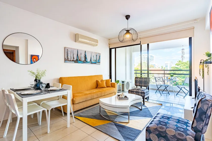 Larnaca Beach Apartment - Image 1