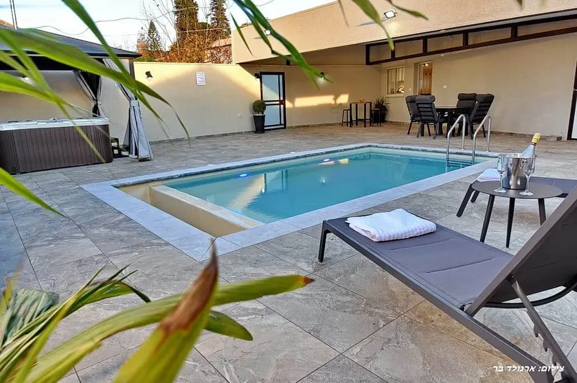 Chardonnay Suite - Image 1