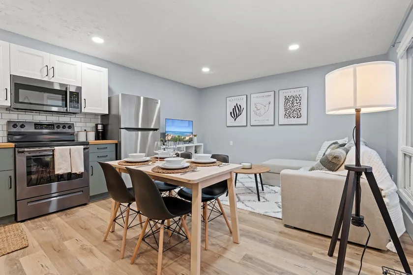 Elegant Boho Retreat - 8 min to WEM - Image 1