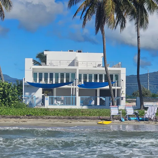 Escape to Secluded Beach in this m new modern 4 bedroom/4 bath villa - Image 1