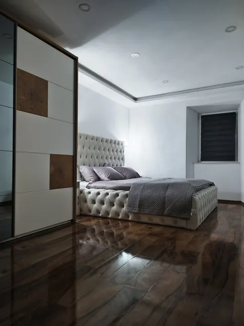 Old Post Office Apartment 8 - Image 1