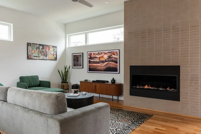 Modernist Masterpiece: 'Simply the Best' - Image 1