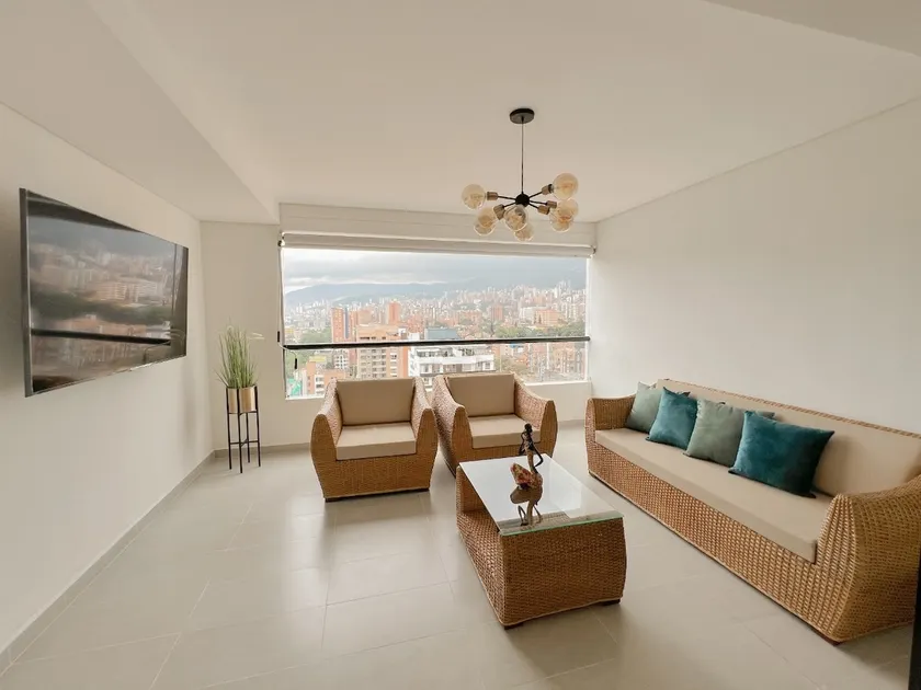 Spacious Apartment- amazing View - Image 1