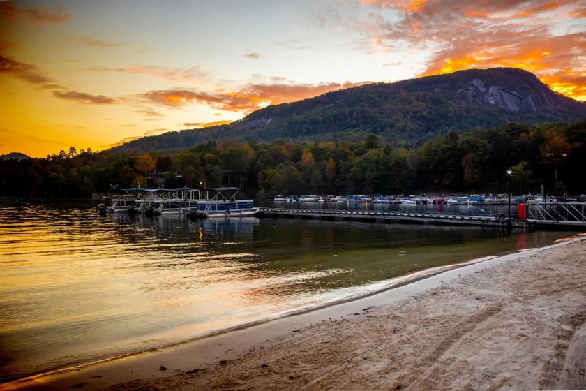 Mountain condo on Lake Lure with resort amenities. Lake Lure is open! - Image 1