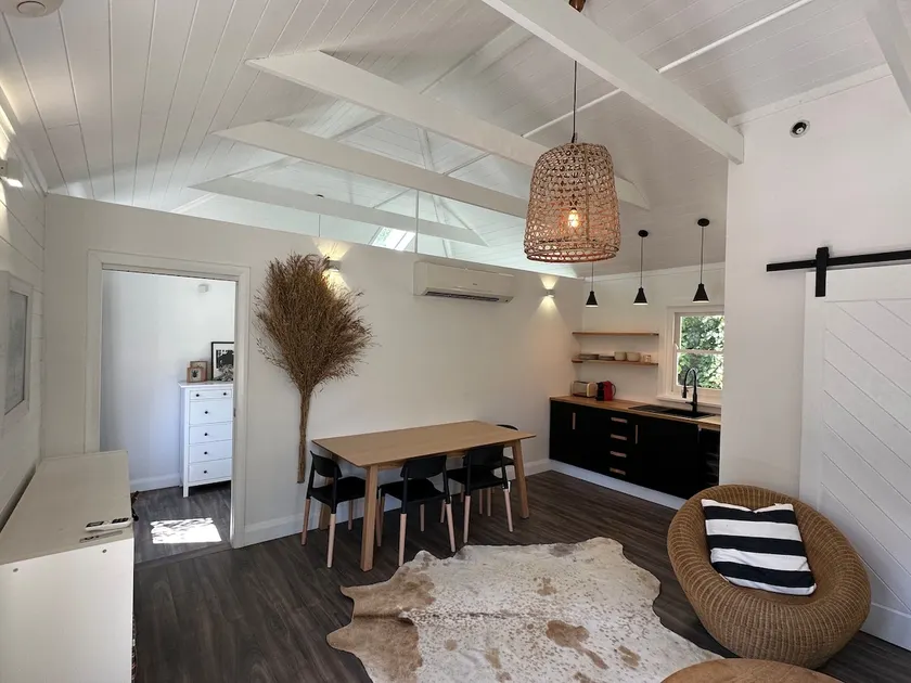 Chic Artist Studio in the Beautiful Bowral. - Image 1
