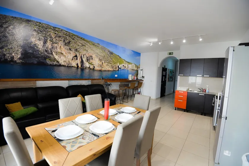 Seaside Xlendi apartment - Image 1