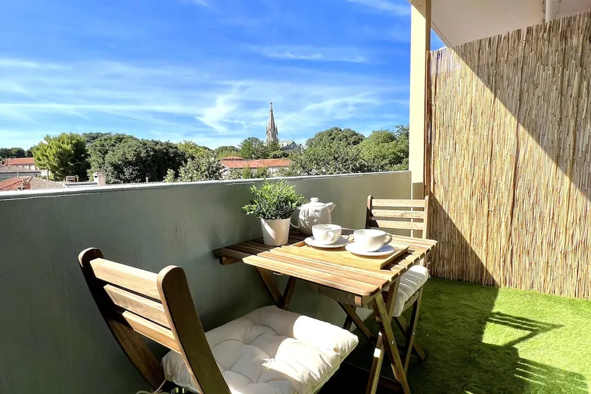 Studio Beaux Arts - Close to center, terrace & air conditioning - Image 1