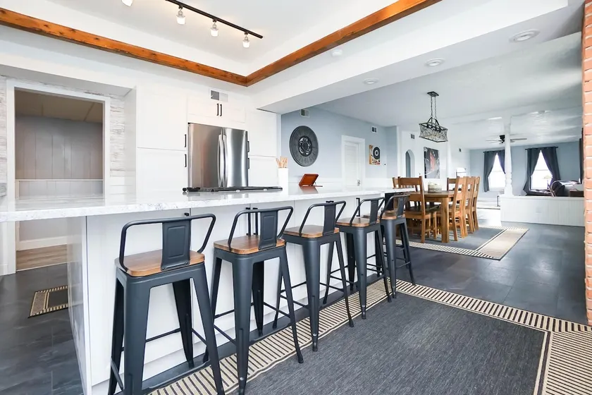 Penthouse Suite* 5-mins to Cedar Point - Image 1