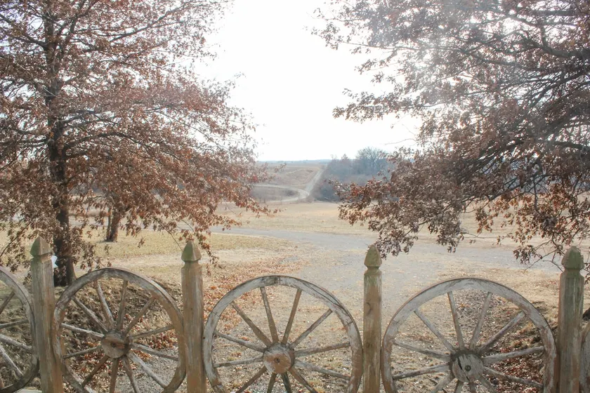 Quiet Escape Near Rathbun Lake - Image 1