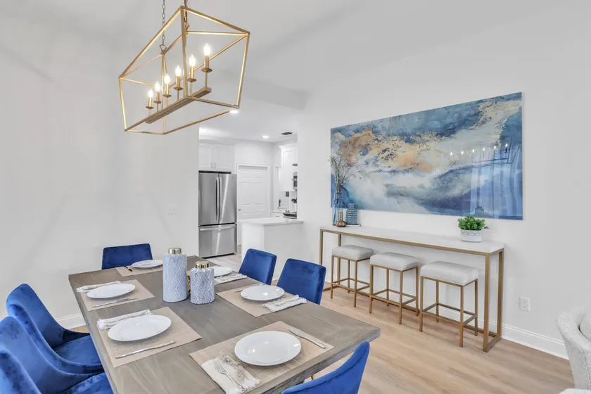 Luxury Designer San Marco Oasis-Sleeps 6 - Image 1