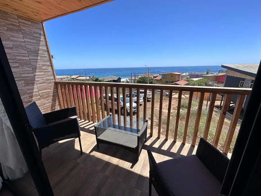 Comfortable oceanfront cabin - Image 1