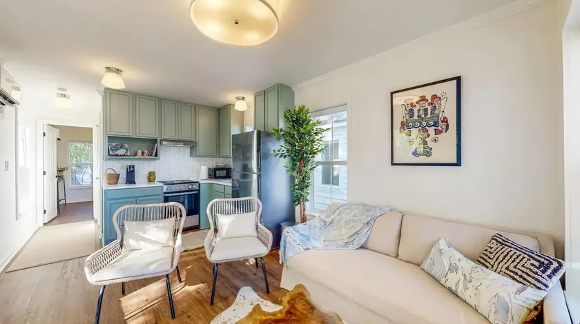 Picture book cottage! - Image 1
