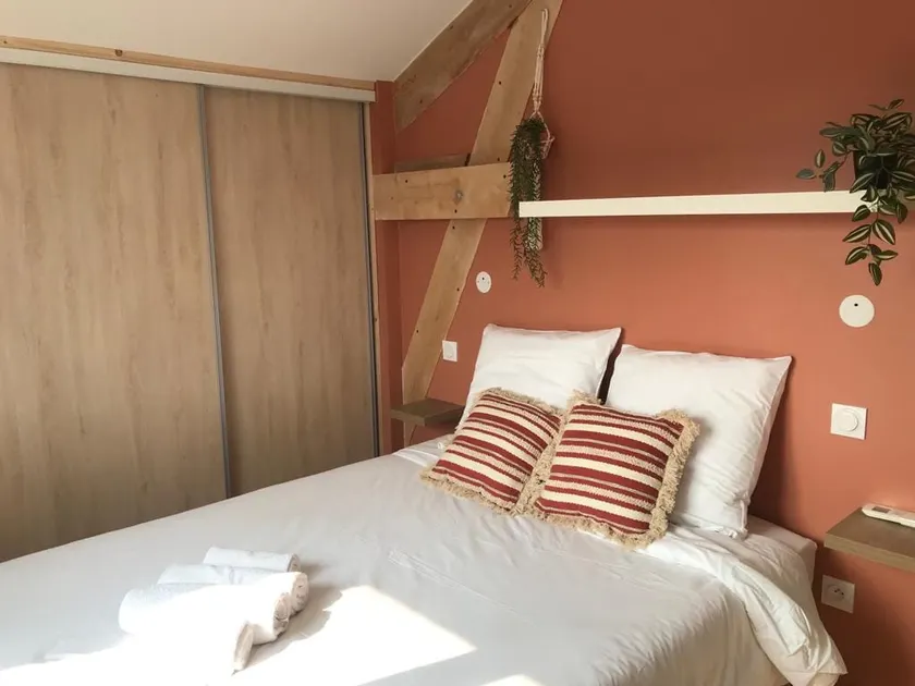 Villa 4bdr peaceful 15min walk from Roman theatre - Image 1