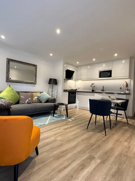 Sea View Apartment Poole Quay - FREE Parking - Image 1